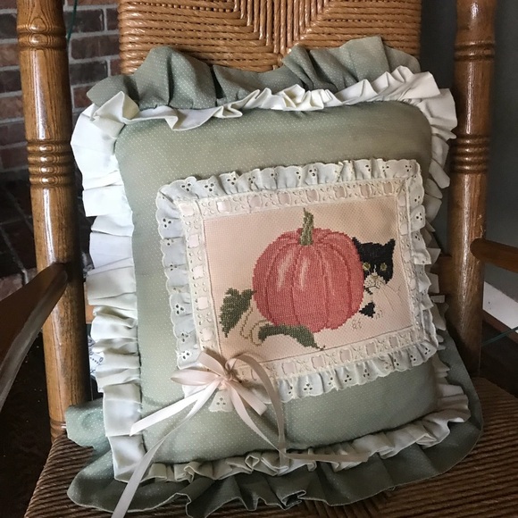 🧡 Rare VTG Handmade Pumpkin Harvest Decor Pillow - Picture 2 of 6